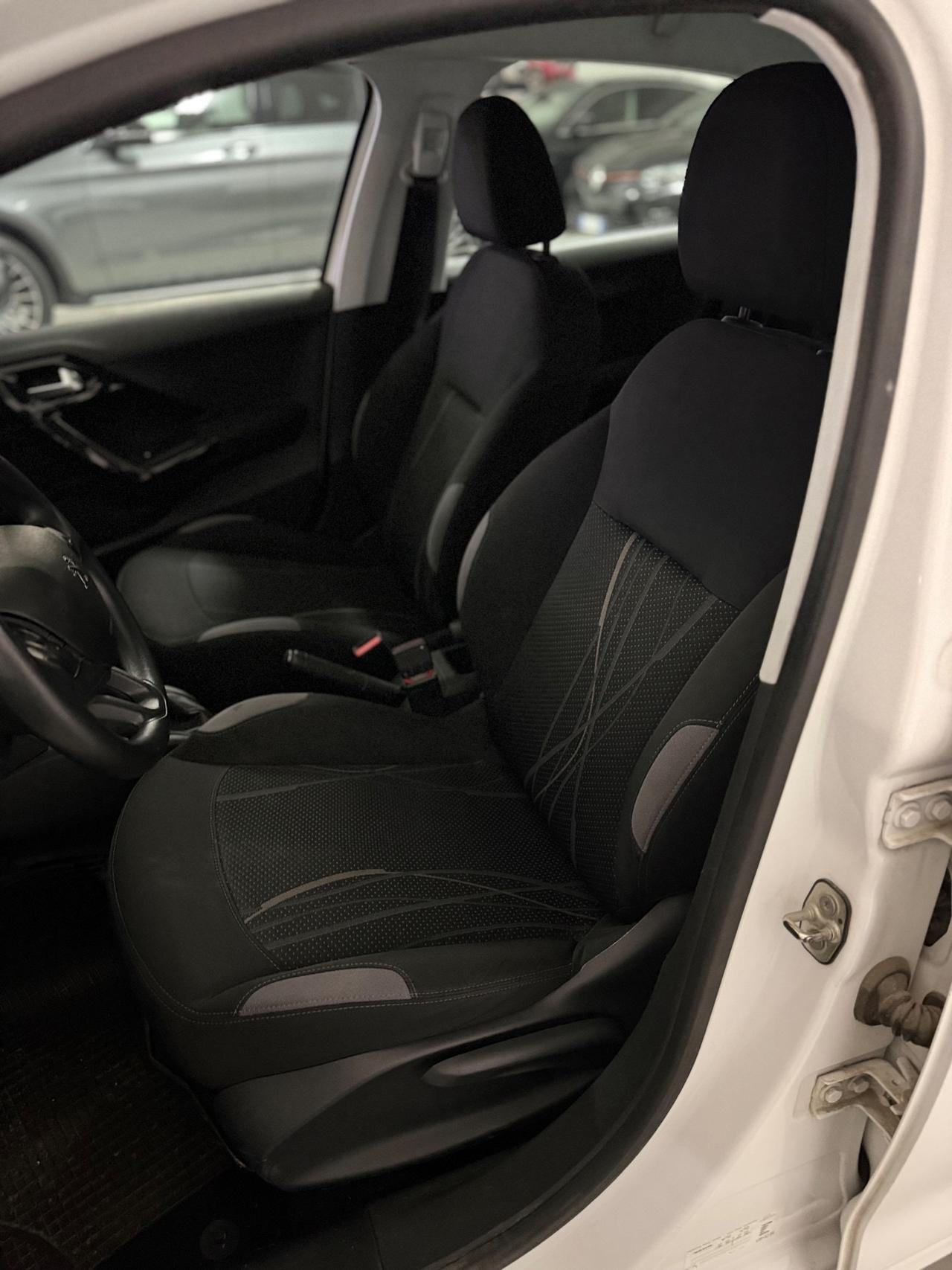 Peugeot 208 1.4 HDi 68 CV 5 porte Active