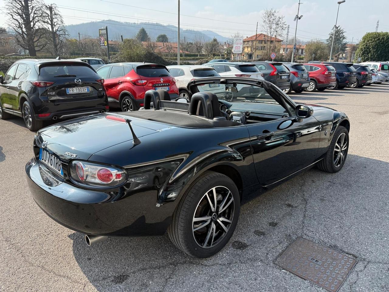 Mazda MX-5 Roadster 1.8L Wind