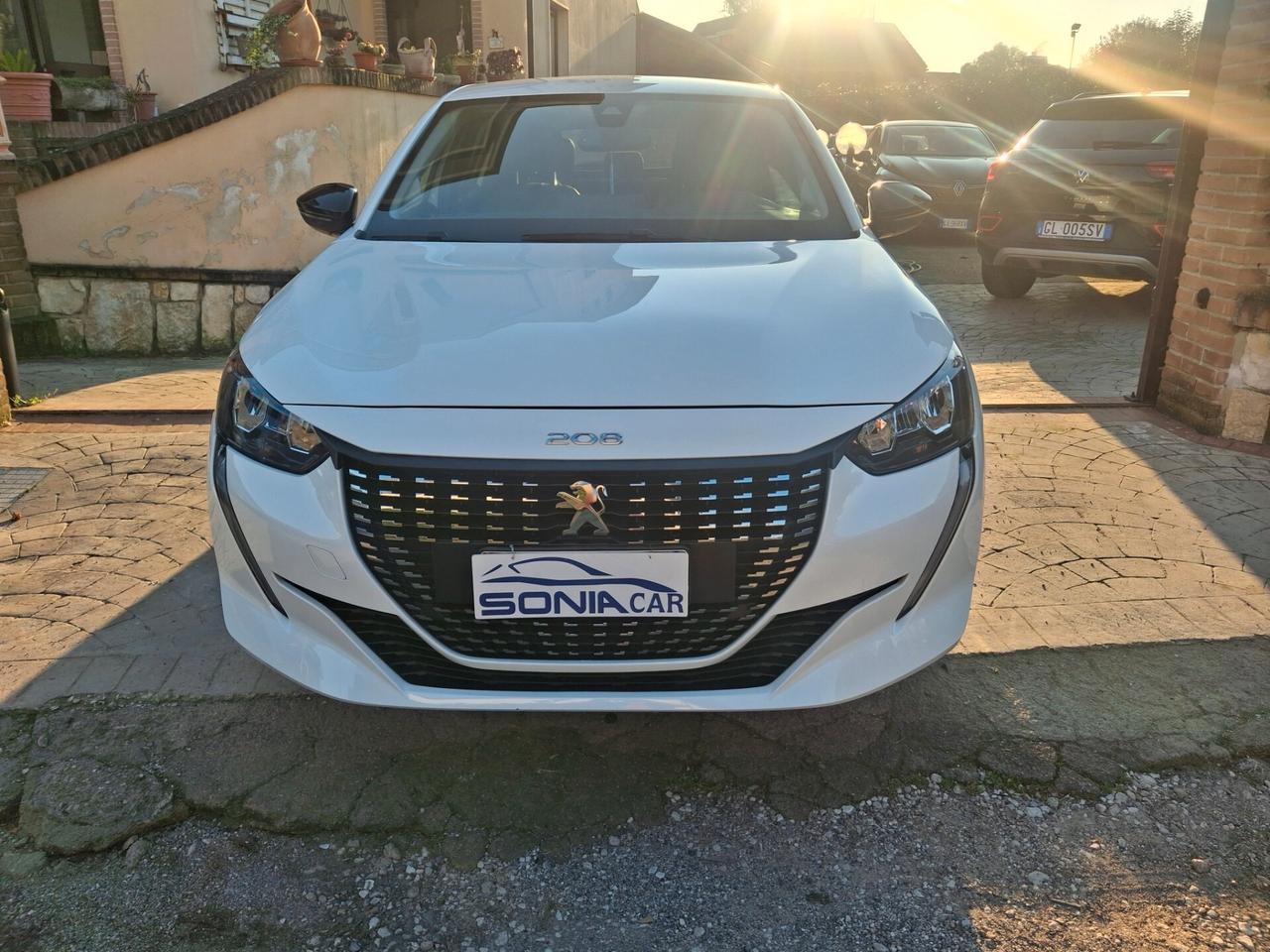 Peugeot 208 PureTech 100 cc 1.2 benz. 5 porte Active Pack automatica neopatentati