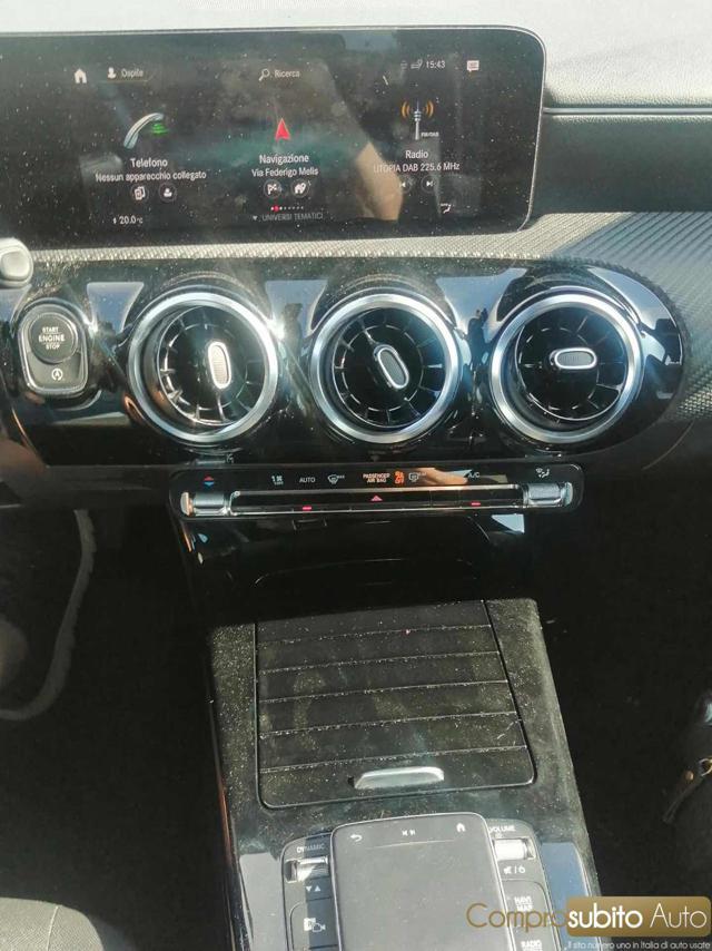 MERCEDES-BENZ CLA 180 Automatic Shooting Brake Sport