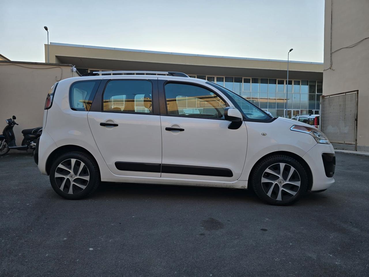 Citroen C3 Picasso 1.6 HDi 90 Business Combi 12 mesi garanzia