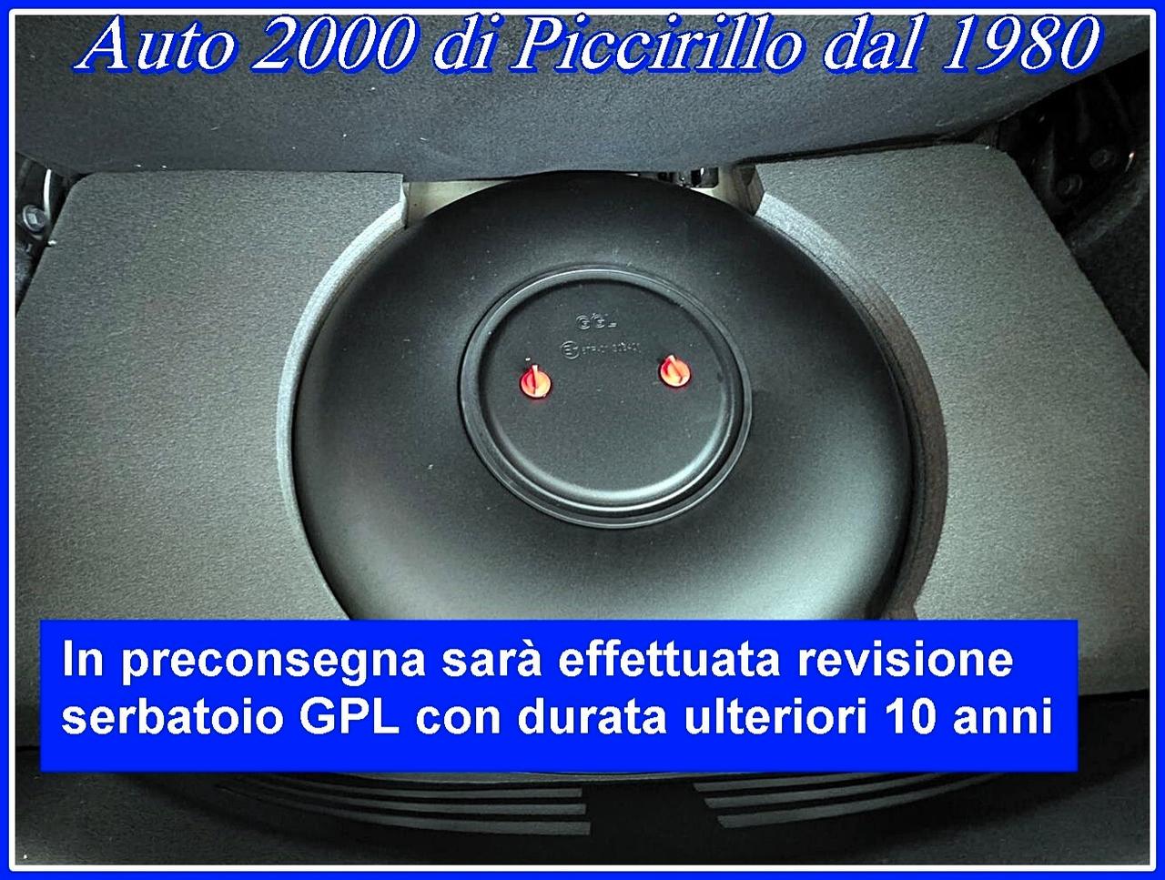 Lancia Ypsilon 1200 GPL di serie Garanzia 12 Mesi