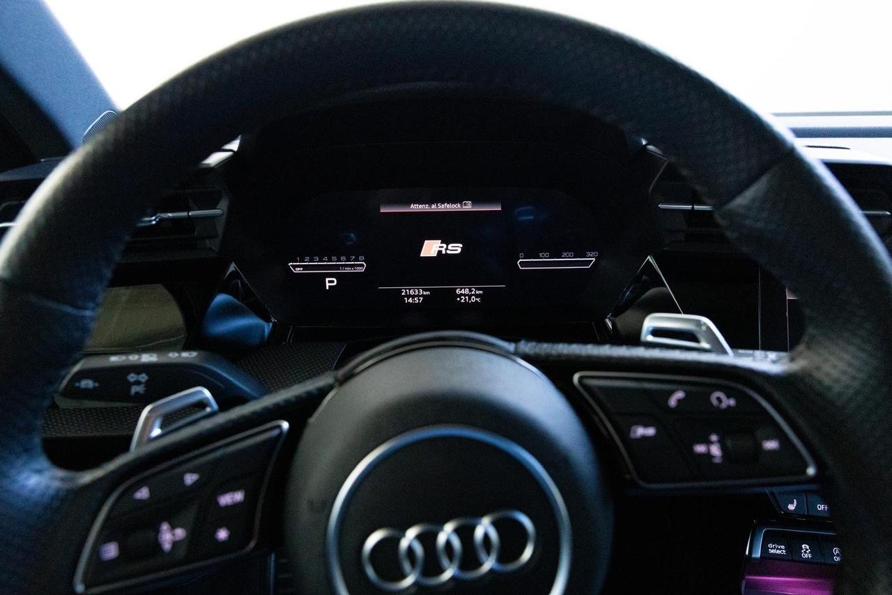 Audi RS3 Sportback 2.5 tfsi quattro s-tronic 400cv black edition