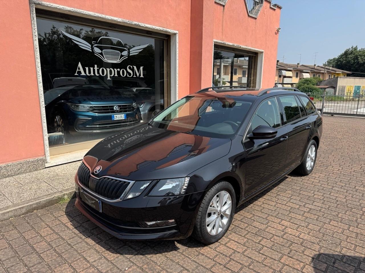 Skoda Octavia 1.6 TDI 116CV DSG – Executive – IVA esposta