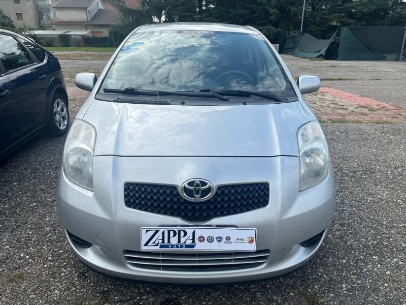 TOYOTA Yaris 1.0 5 porte Sol