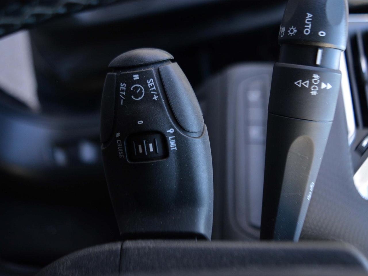 Peugeot 2008 1.2 puretech turbo 110cv allure eat6 s&s my18