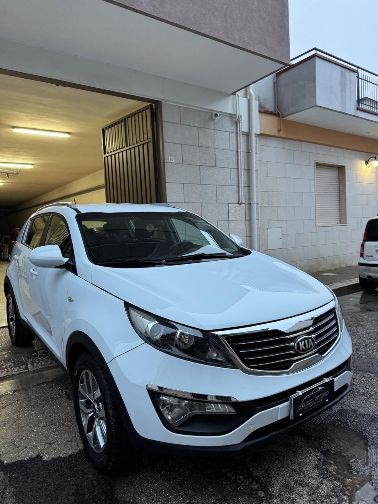 Kia Sportage 1.7 CRDI VGT 2WD high tech