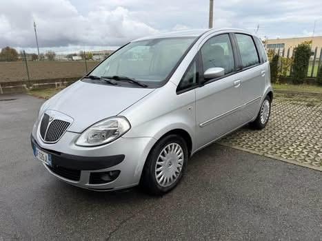 Lancia MUSA 1.4 16V Platino Plus