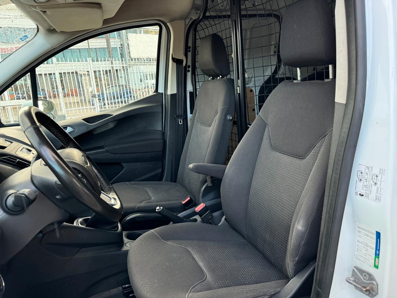 Ford Transit Courier 1.5 TDCi 75CV Vann2017