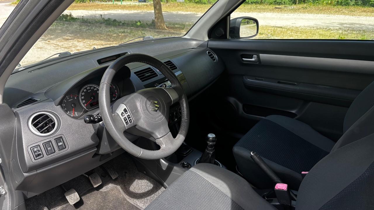 Suzuki Swift 1.3 3p. GL Safety Pack