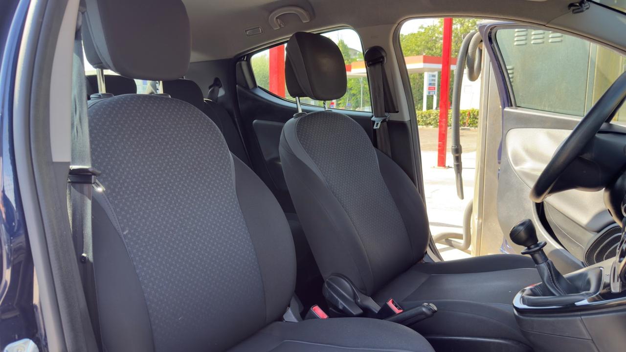 Lancia Ypsilon 1.2 69 CV 5 porte Platinum