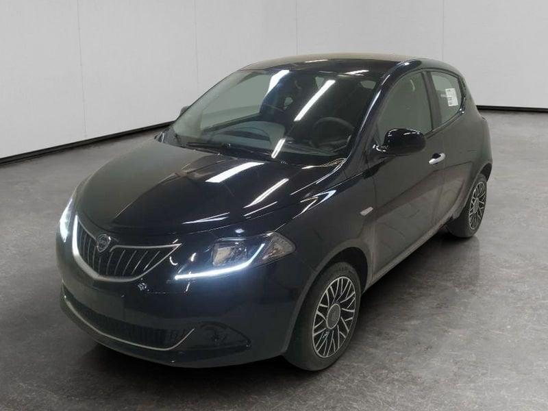Lancia Ypsilon 1.0 firefly hybrid Platino s&s 70cv