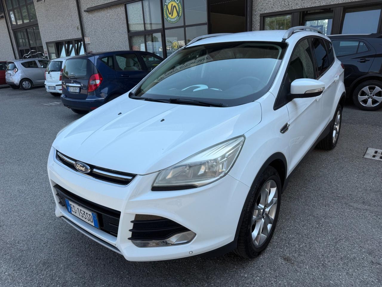 Ford Kuga 2.0 TDCI 140 CV 4WD Titanium
