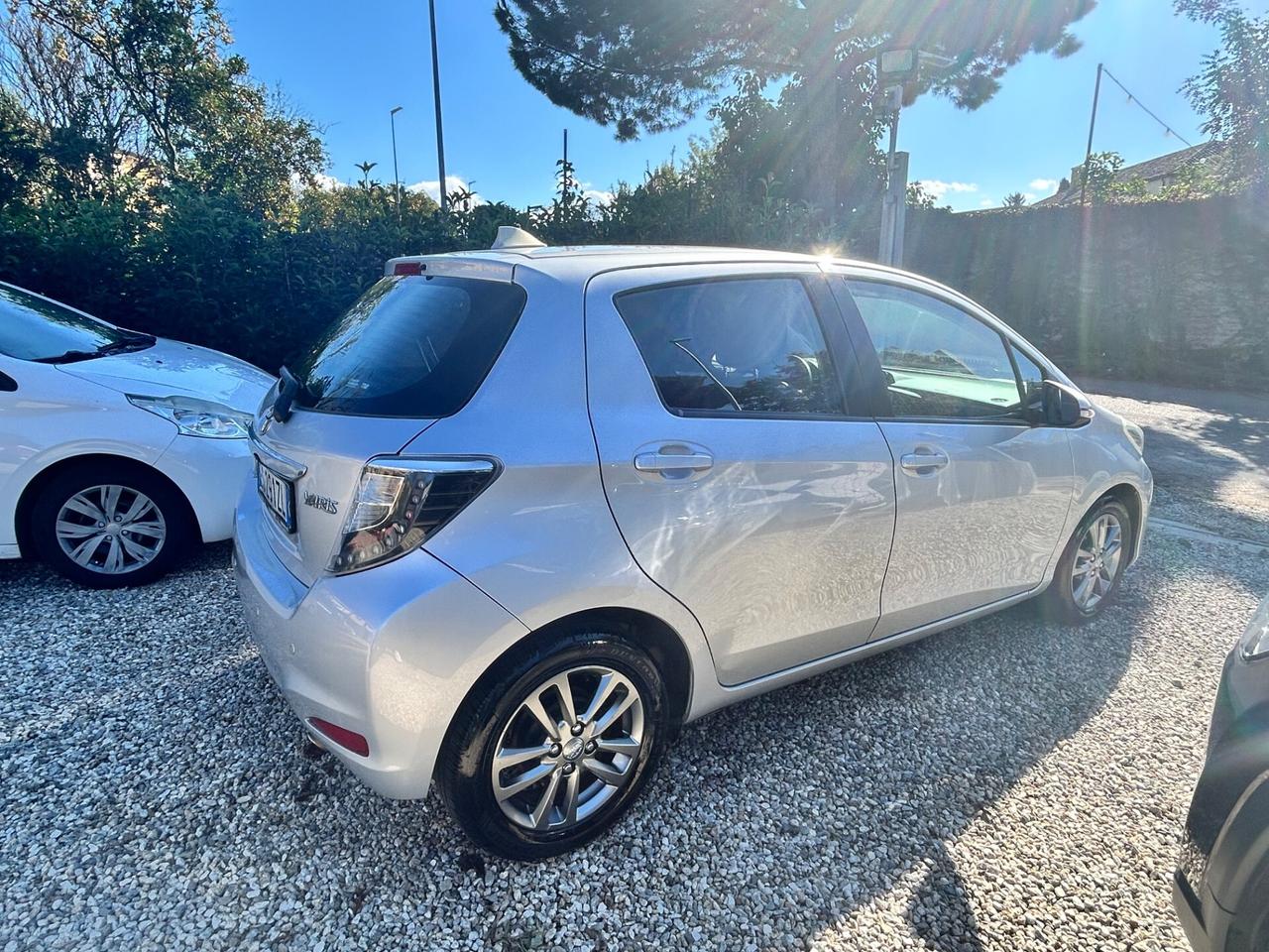 Toyota Yaris 1.4 D-4D 5 porte Lounge