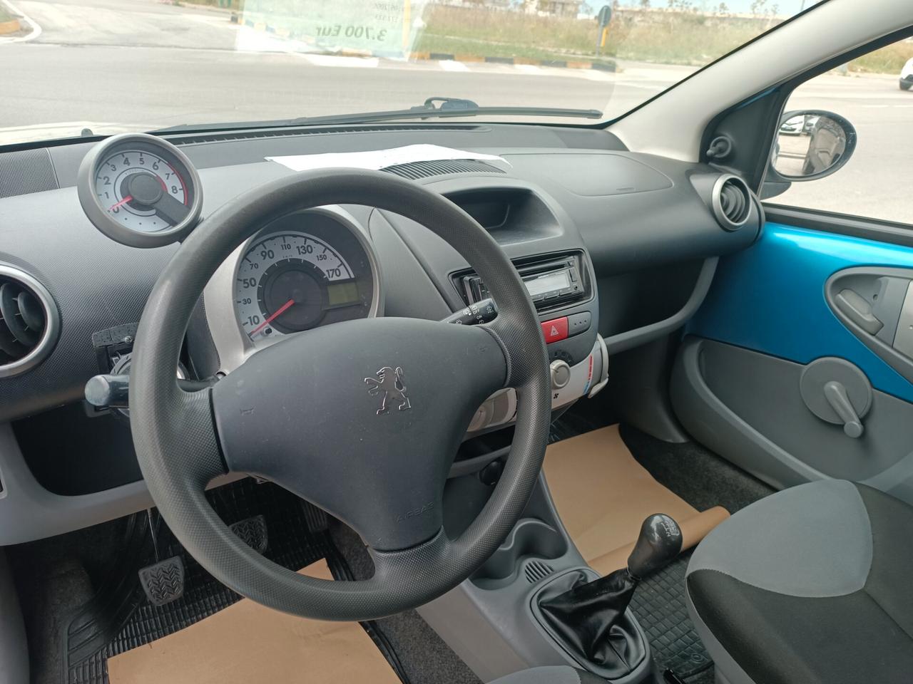 Peugeot 107 1.0 68CV 3p. Desir