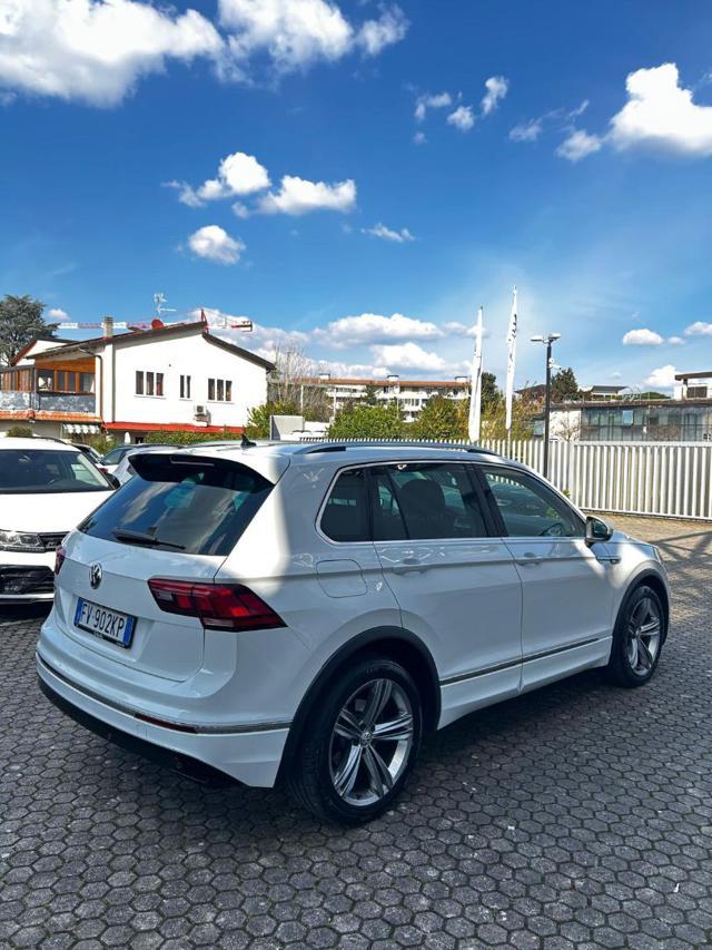 VOLKSWAGEN Tiguan 1.6 TDI SCR Sport BlueMotion Technology