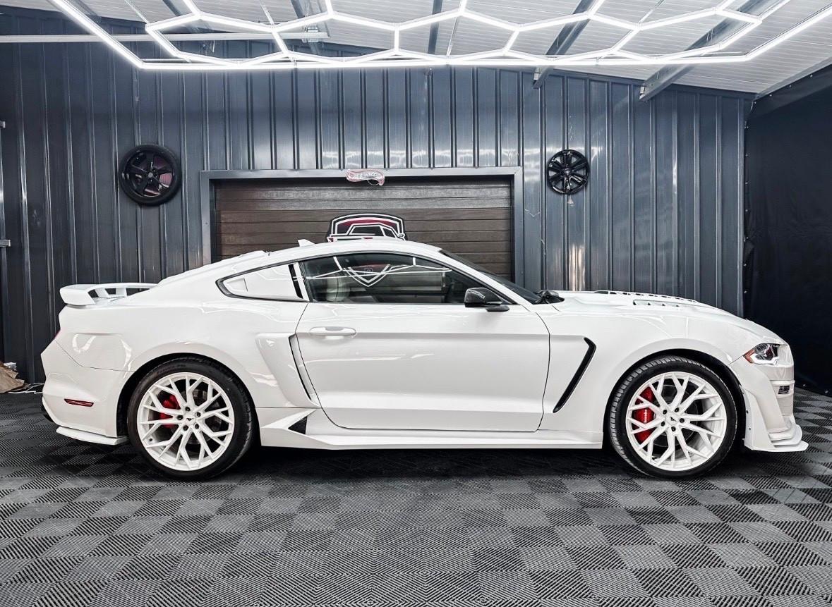 Ford Mustang 317 cv 2023