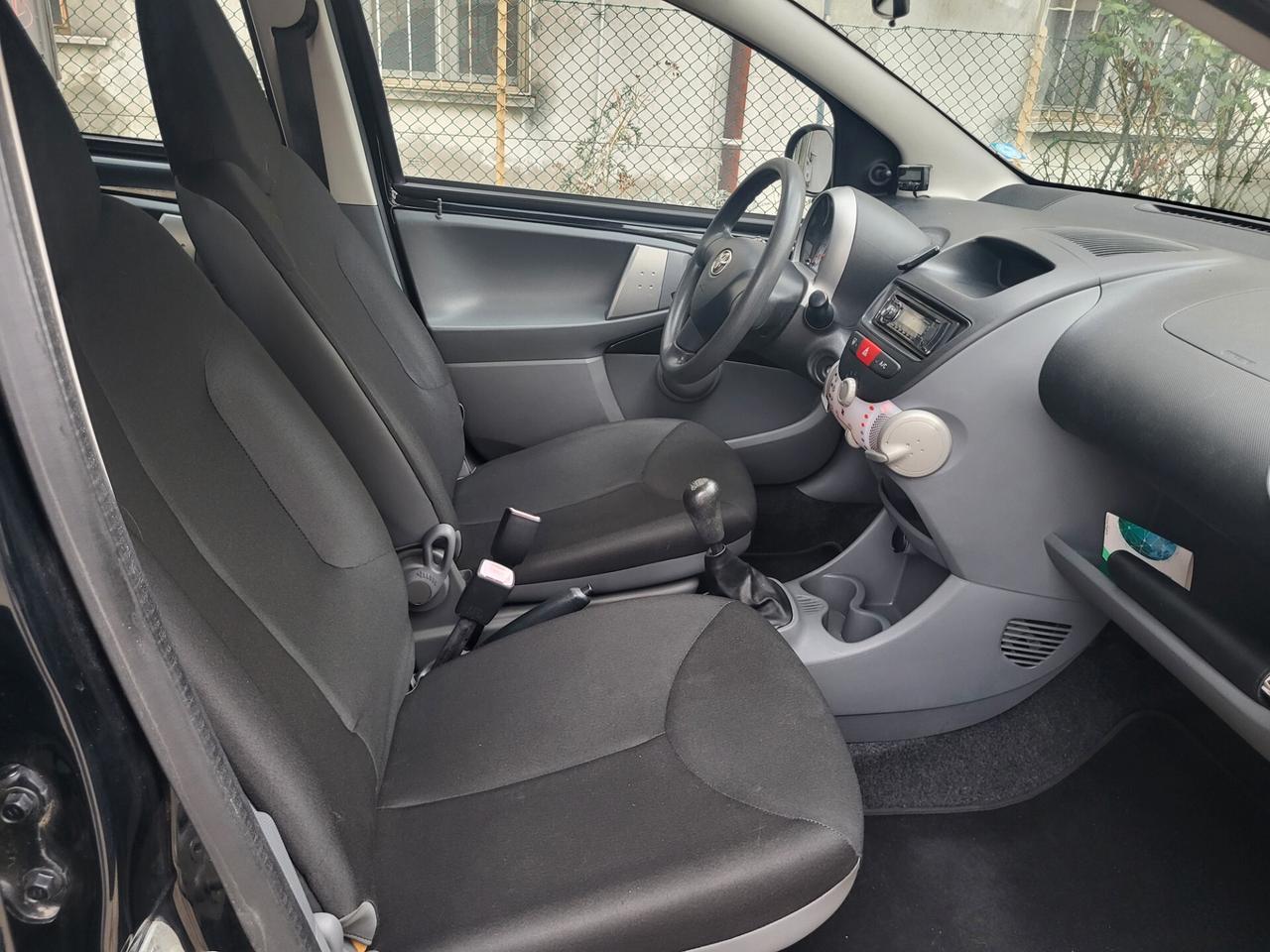 Toyota Aygo 1.0 12V VVT-i 5 porte Now