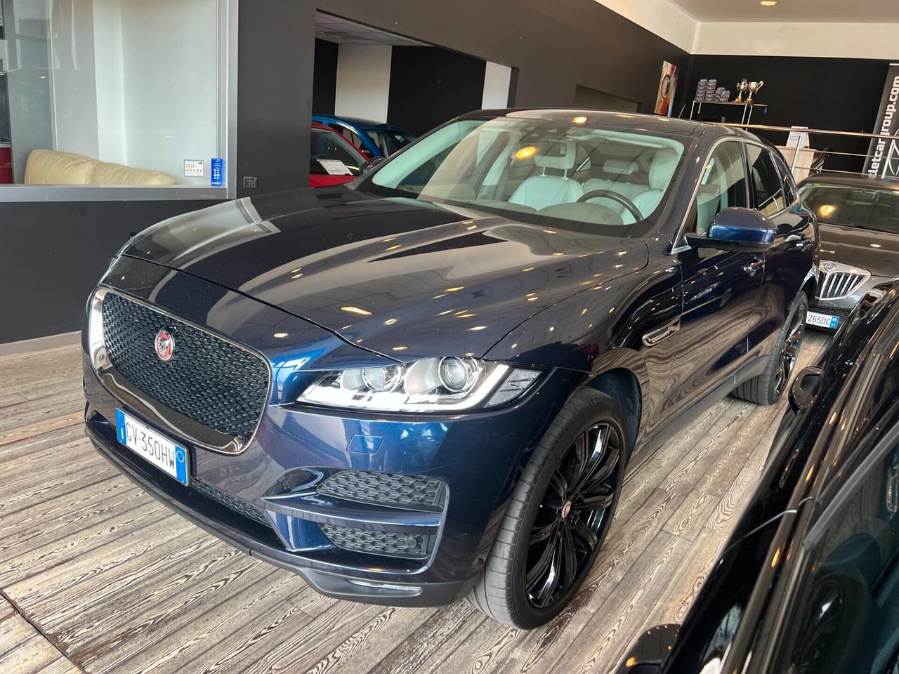 JAGUAR F-PACE 2.0d AWD PORTFOLIO/CERCHI 22