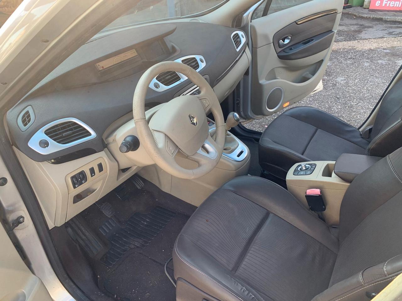 Renault Scenic Scénic X-Mod 2.0 dCi 160CV Luxe, solo 2 proprietari, tetto panoramico apribile