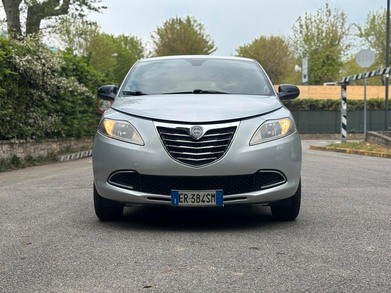 Lancia Ypsilon 1.2 69 CV 5 porte Gold