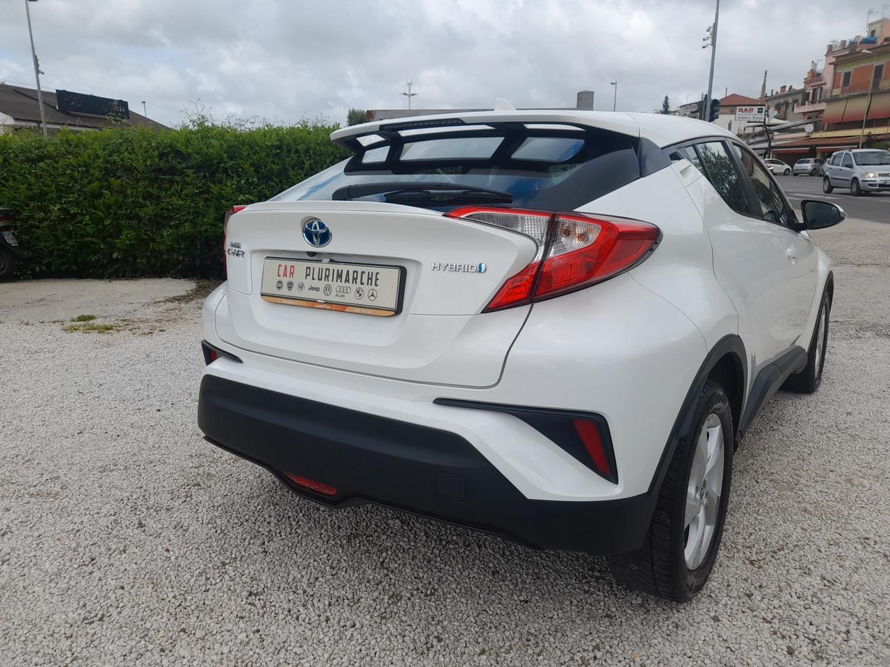 Toyota C-HR 1.8 Hybrid rate da 99euro al mese!