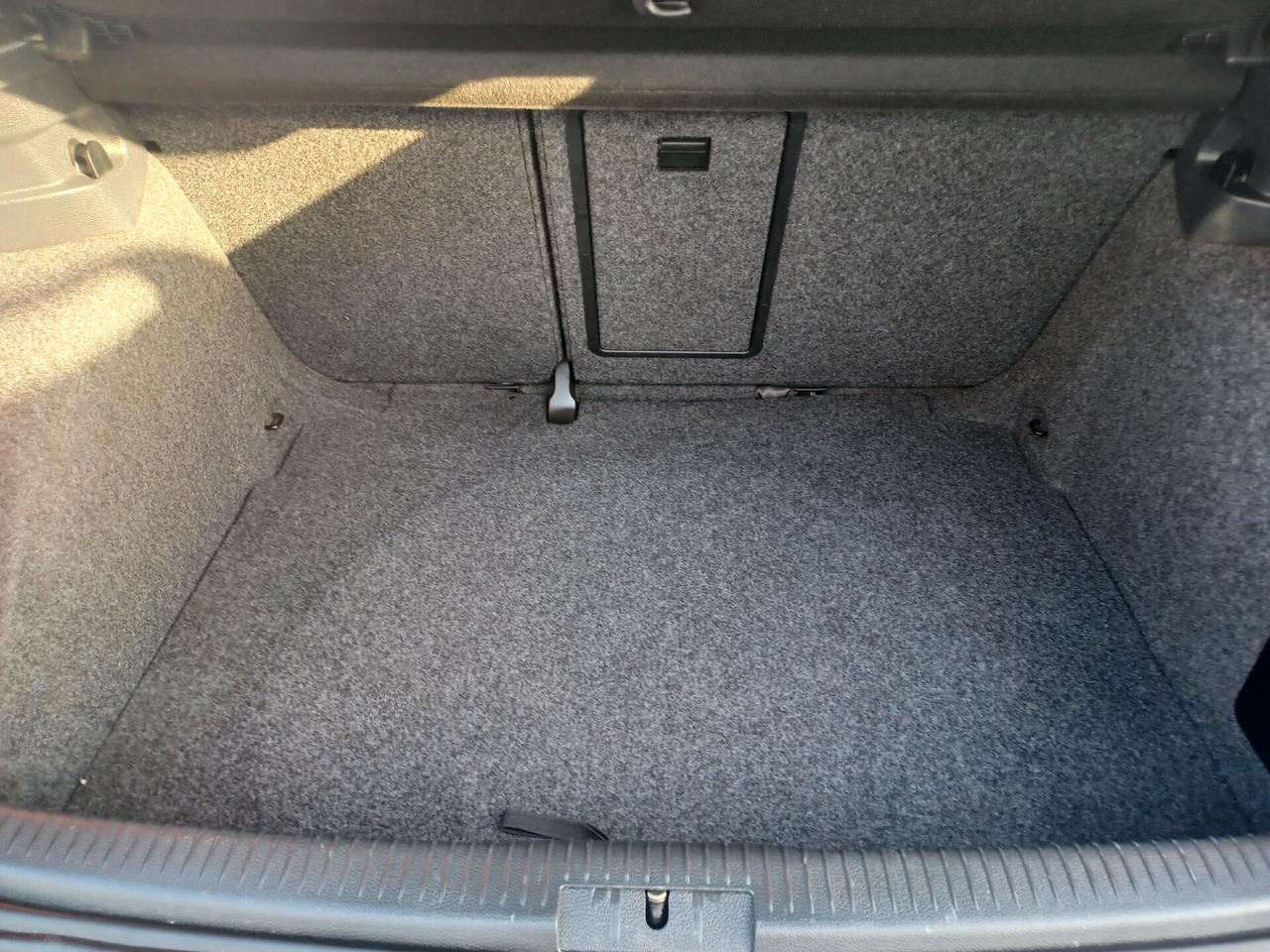 Volkswagen Golf 2.0 TDI 5p. Highline UNICO PROP