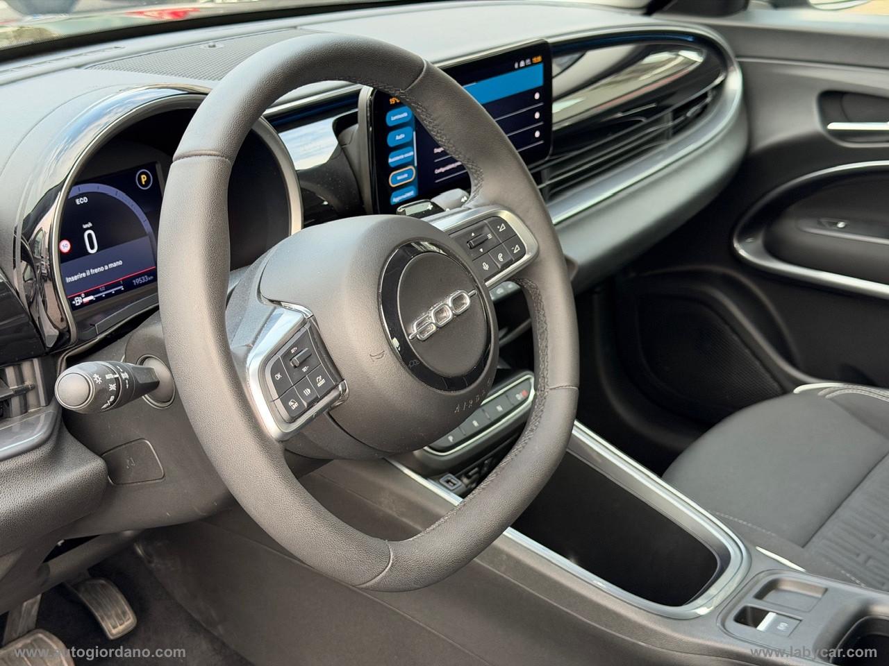 FIAT 600 Hybrid 145 CV DCT MHEV Pop PACK STYLE + PACK COMFORT