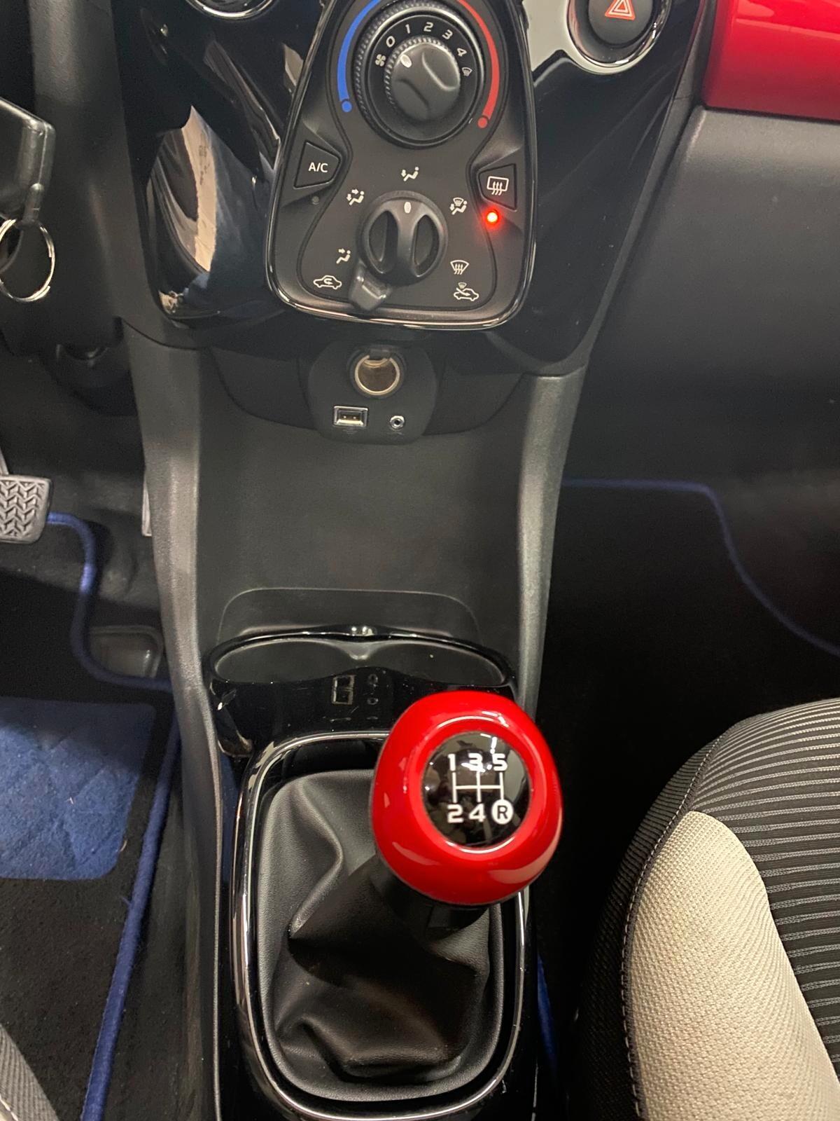 Peugeot 108 VTi 68 5 porte Active TOP!