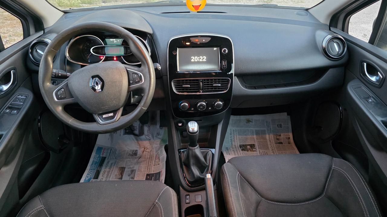 Renault Clio dCi 8V 75 CV 5 porte Moschino Life