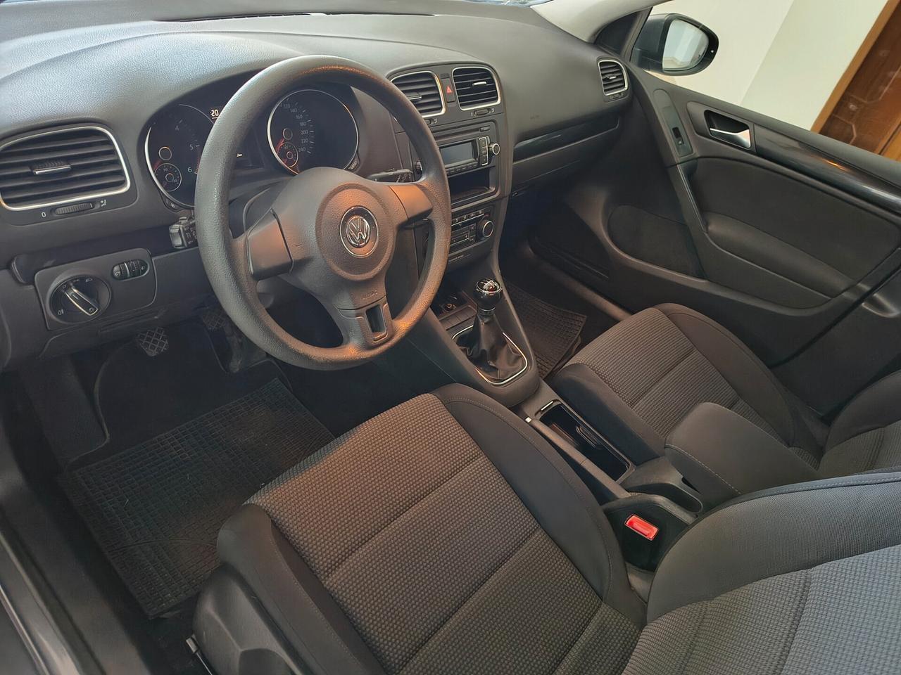 VOLKSWAGEN GOLF 1.6 TDI BUSINESS HIGHLINE