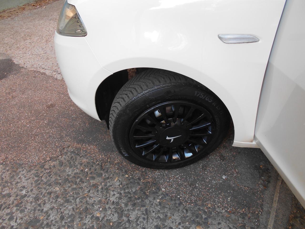 Nissan Micra 1.2 12V 5 porte GPL Eco Comfort