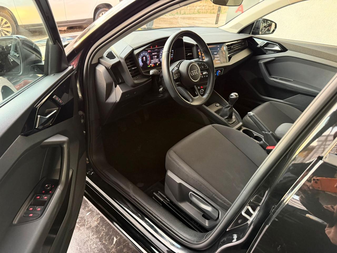 Audi A1 Sportback 25 1.0 tfsi Ambition