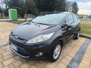 Ford Fiesta benzina km 137mila neopatentati