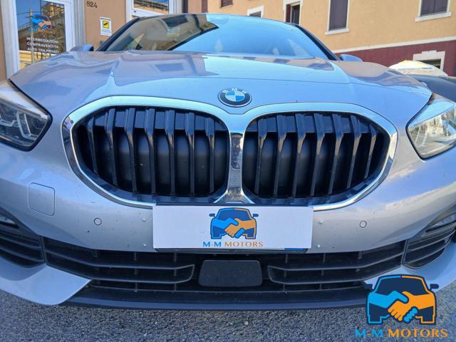 BMW 118 i 5p. Business Advantage