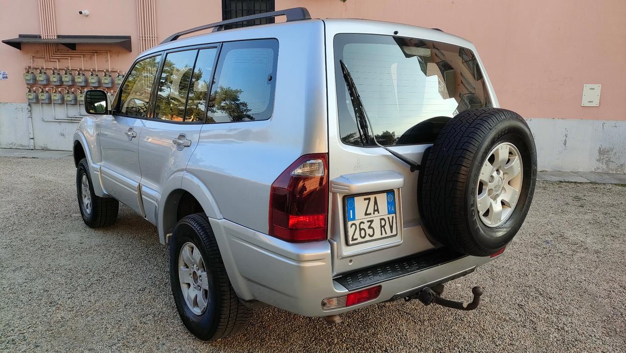 Mitsubishi Pajero 3.2 16V DI-D 7 posti e gancio