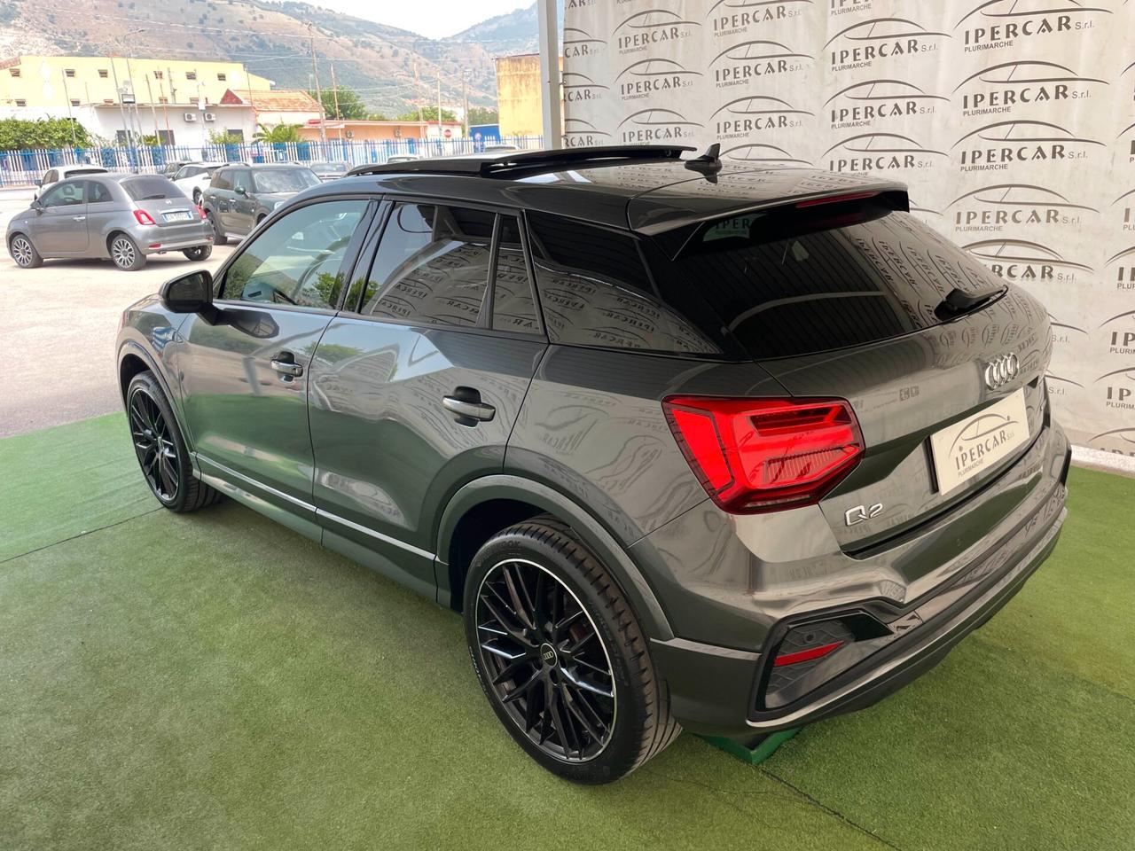 Audi Q2 35 TDI quattro S tronic Identity Black S line