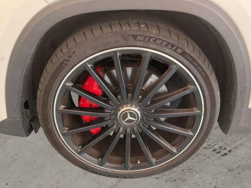 Mercedes-Benz GLA Mercedes-AMG GLA 35 4MATIC