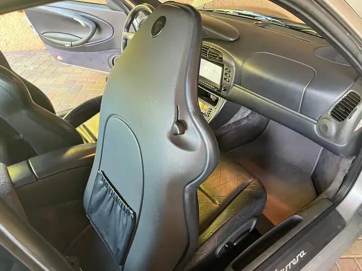 Porsche 911 996 Carrera 2 Coupe manuale