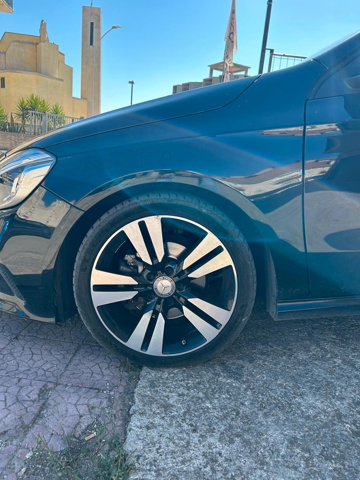 Mercedes-benz A 200 d Automatic 4Matic Sport