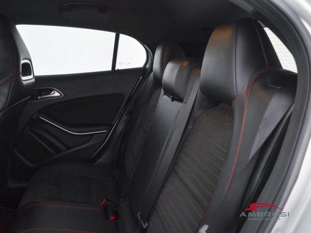 MERCEDES-BENZ GLA 200 CDI 200 CDI Automatic Premium - PER OPERATORI DEL