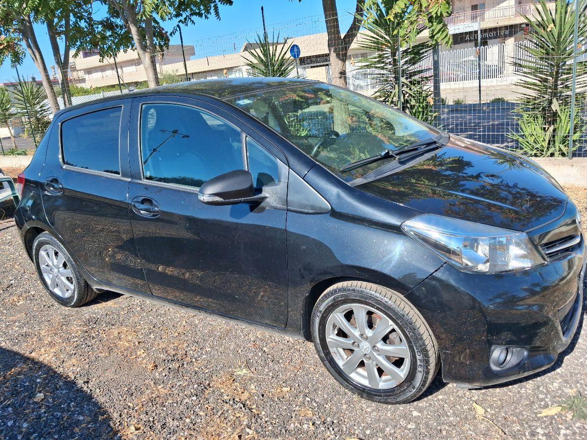 TOYOTA - Yaris - 1.4 D-4D 5p. Active