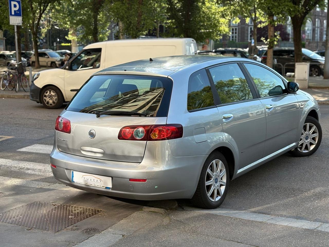 Fiat Croma Active 1.9 D Multijet