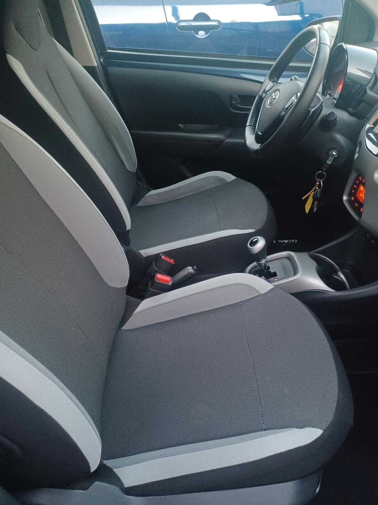 Toyota Aygo 1.0 5 PORTE AUTOMATICA 12/2015