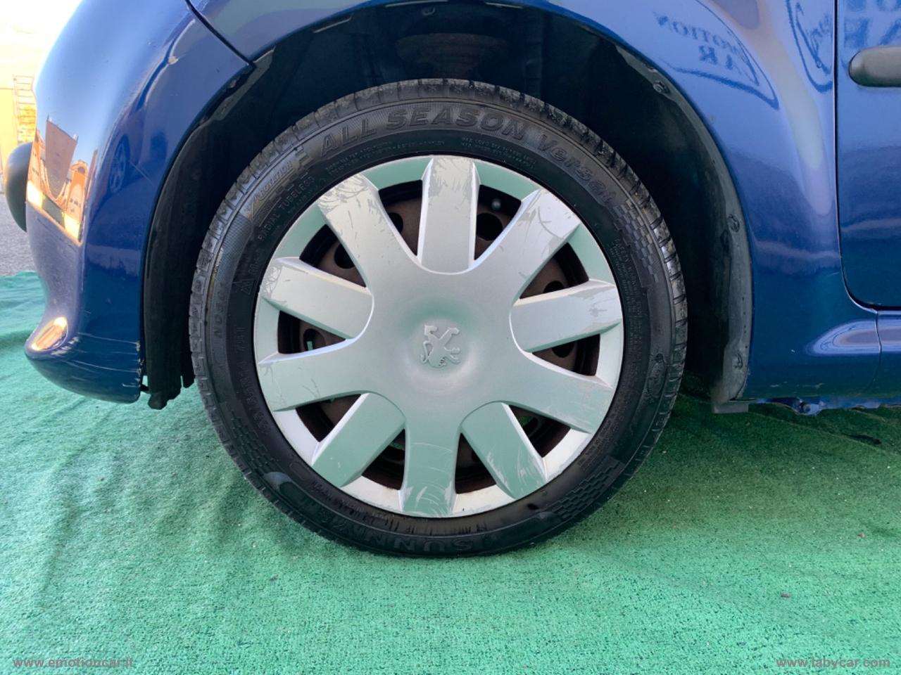 PEUGEOT 107 1.0 68 CV 5p. Sweet Years - 2007