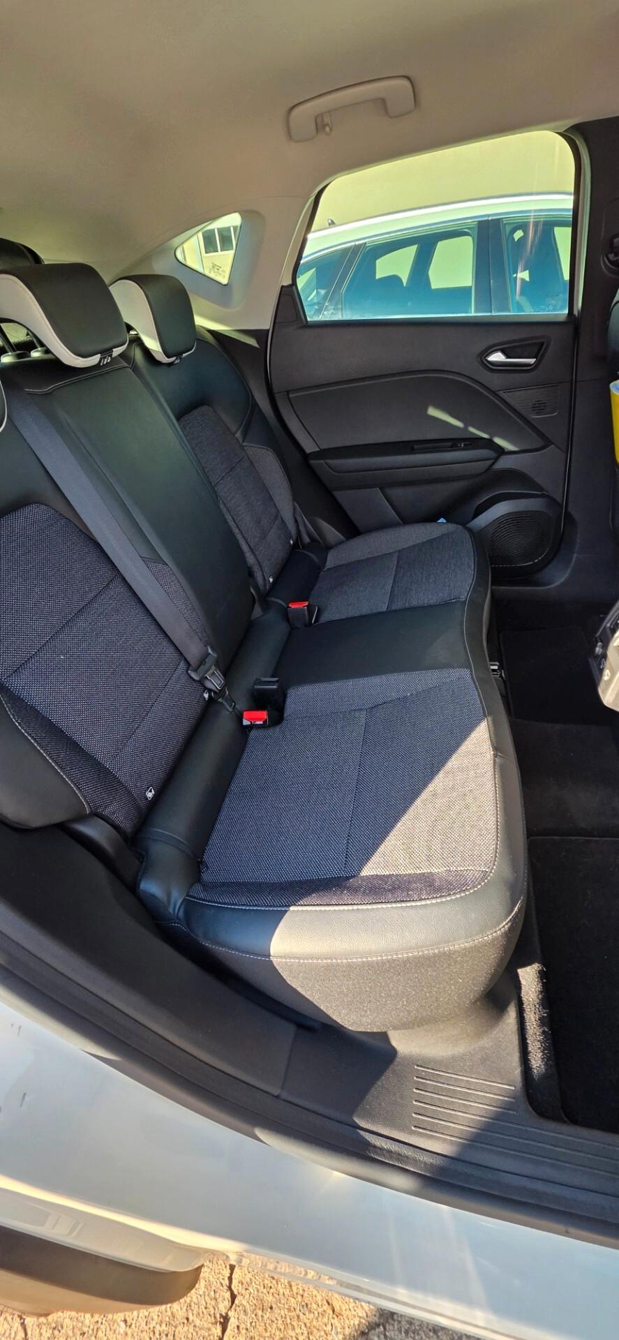 Renault Captur Blue dCi 115 CV EDC Intens