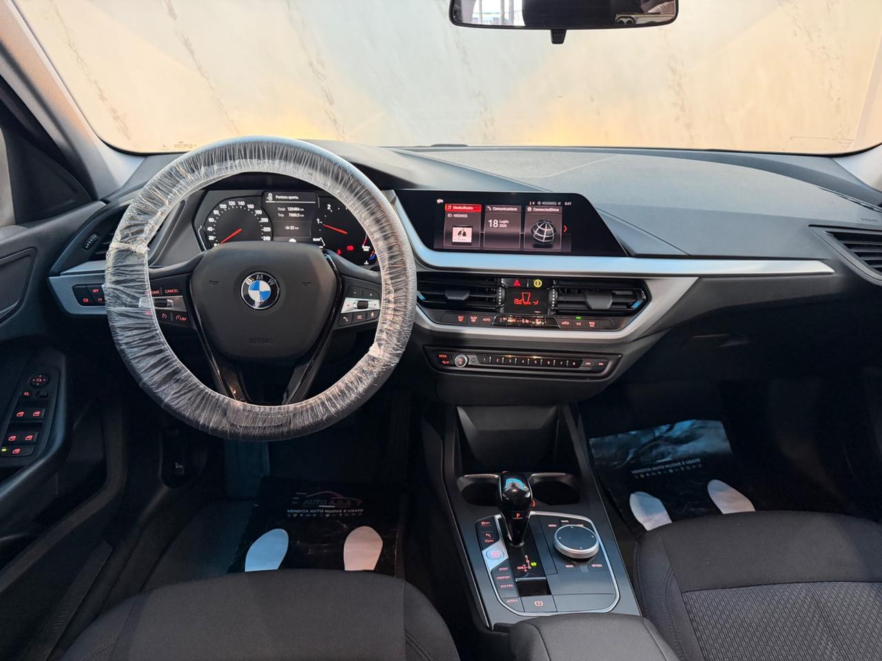 Bmw 116 116d 5p. Msport