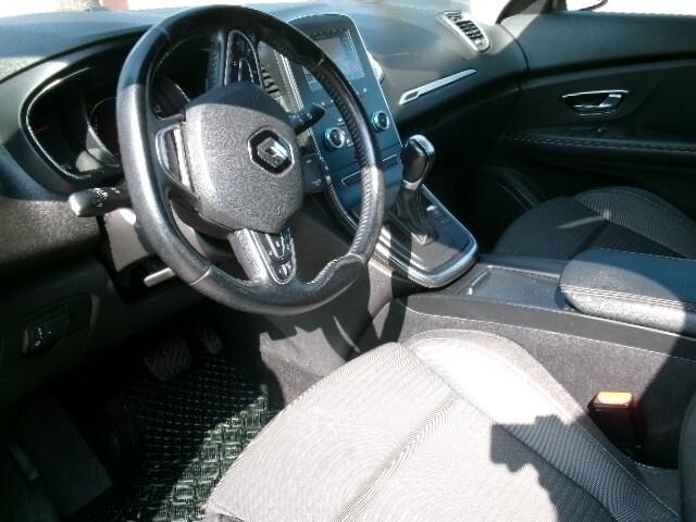 Renault Grand Scenic dCi 8V 110 CV EDC Energy Intens