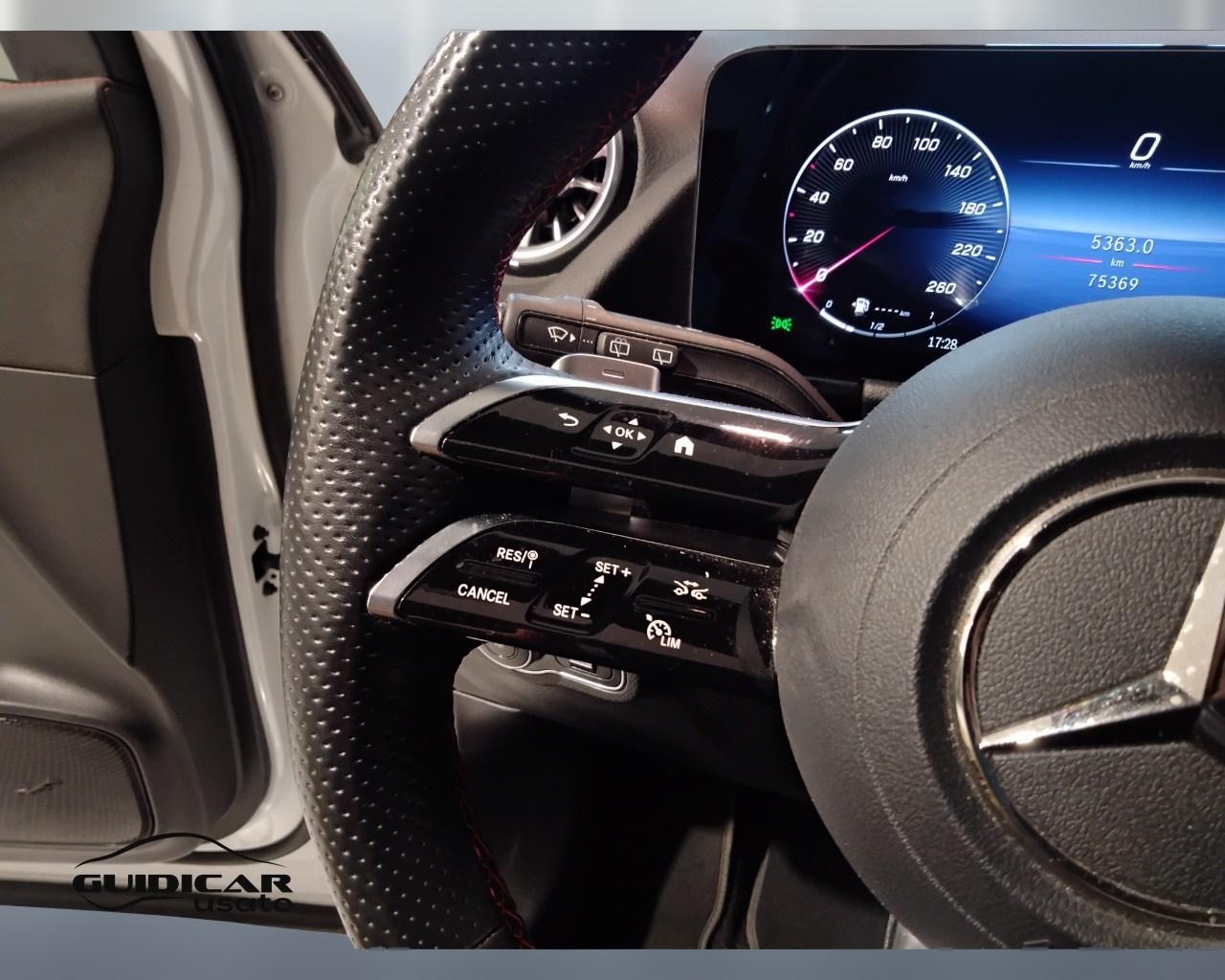 Mercedes-Benz GLA-H247 2023 - GLA 200 d AMG Line Premium auto