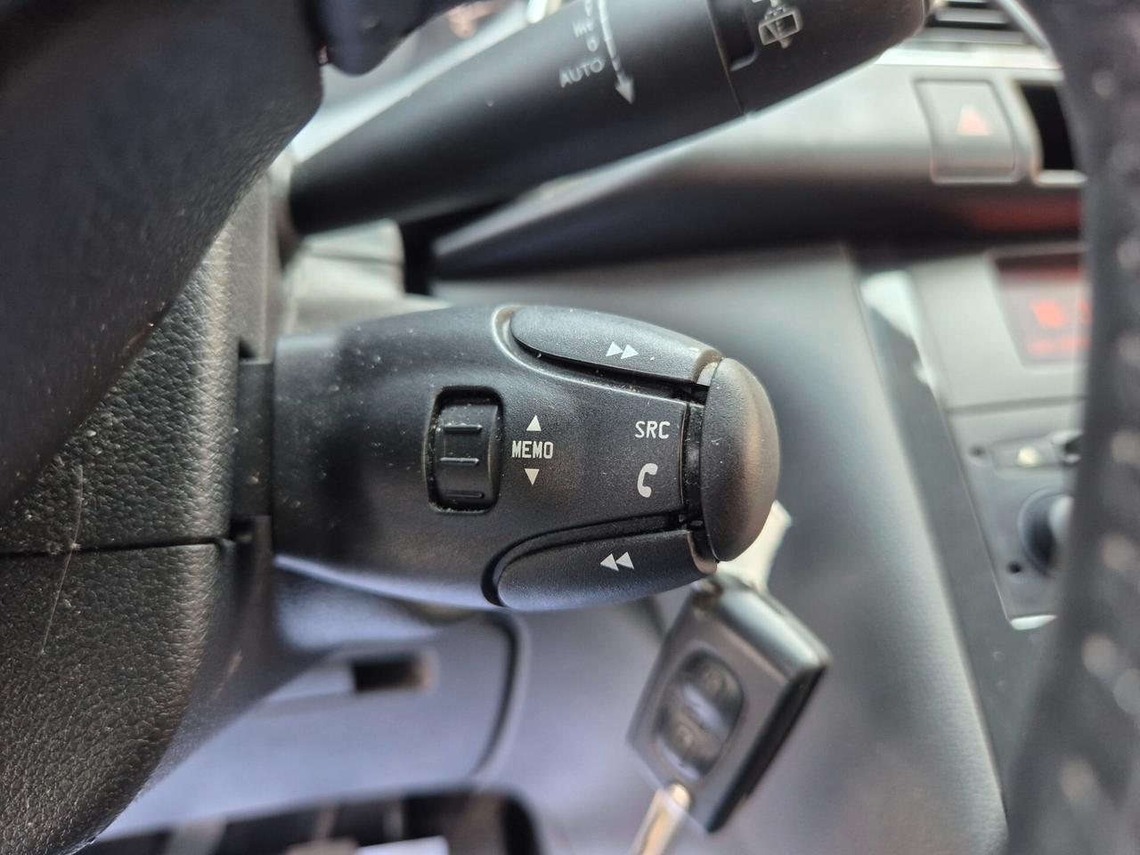 Peugeot 3008 1.6 HDi 115CV Active